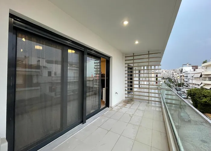 Athenean Gem Near Metro Mall